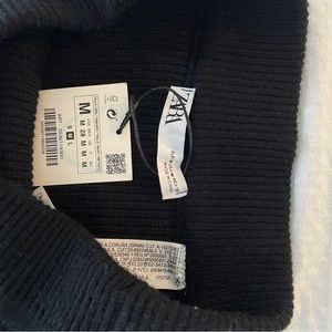 Black knit ZARA skirt.